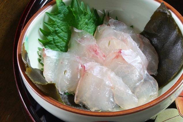 수염첨치